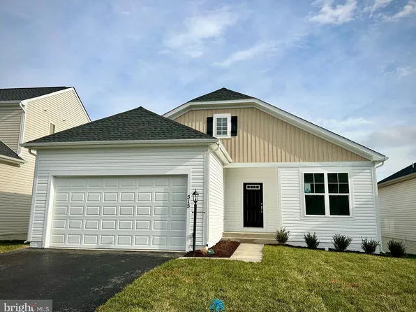 515 Parkland Dr, Stephenson, VA 22656