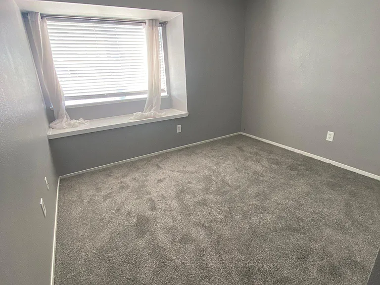 8208 Fawn St — Photo 15