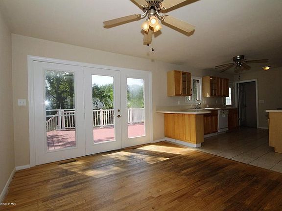 4th image of 1027 Fairview Dr