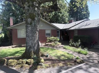 8650 SW Canyon Ln, Portland, OR 97225