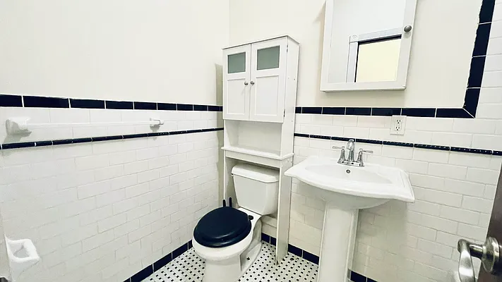 Rented by Strivers Management Group Corp (Brokerage) | media 21