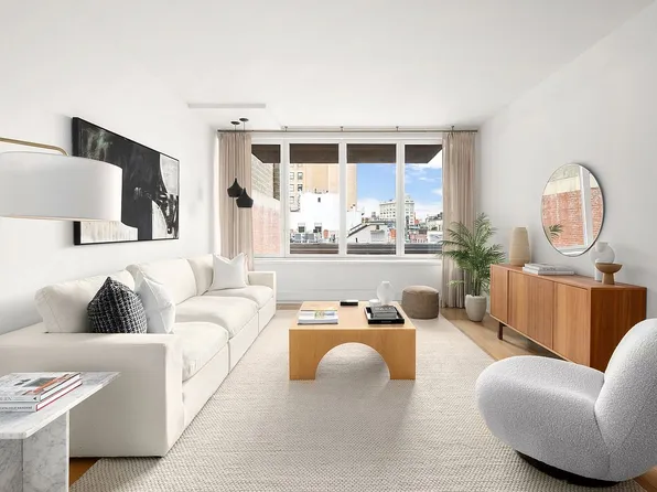 5 Franklin Pl #8A, New York, NY 10013