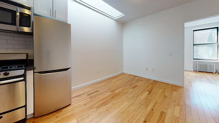 Rented by Bond New York | media 24