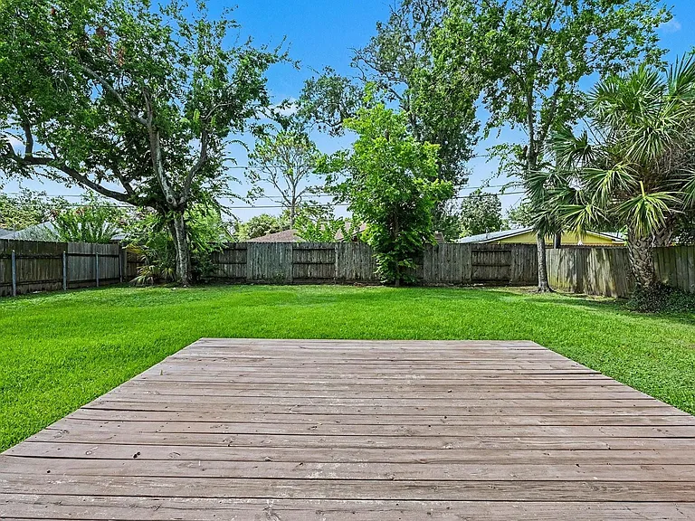 9315 Val Verde St — Photo 25