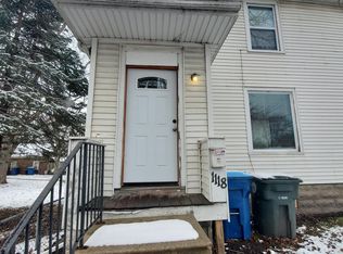 1118 W 2nd St, Waterloo, IA 50701