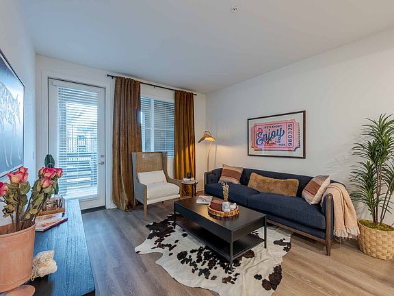 3rd image of 2318 Hamner Ave #4-306