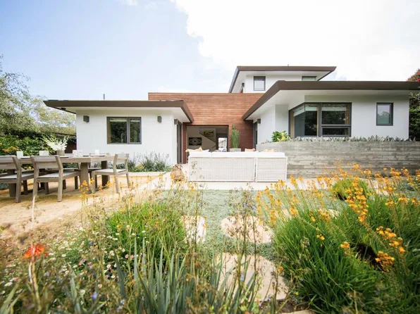 222 La Marina, Santa Barbara, CA 93109