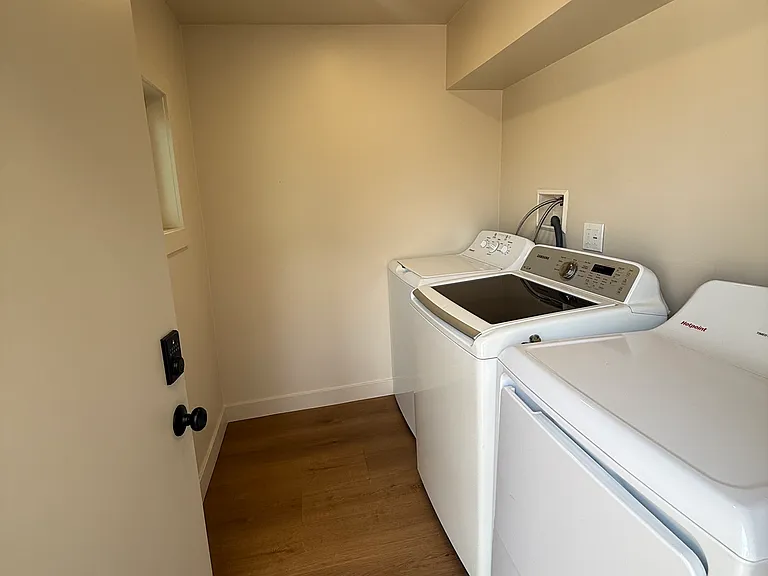 4395 Aragon Way — Photo 18