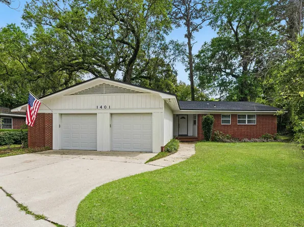 1401 Claude Pichard Dr, Tallahassee, FL 32308