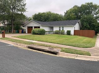 700 Huntingdon Pl, Austin, TX 78745