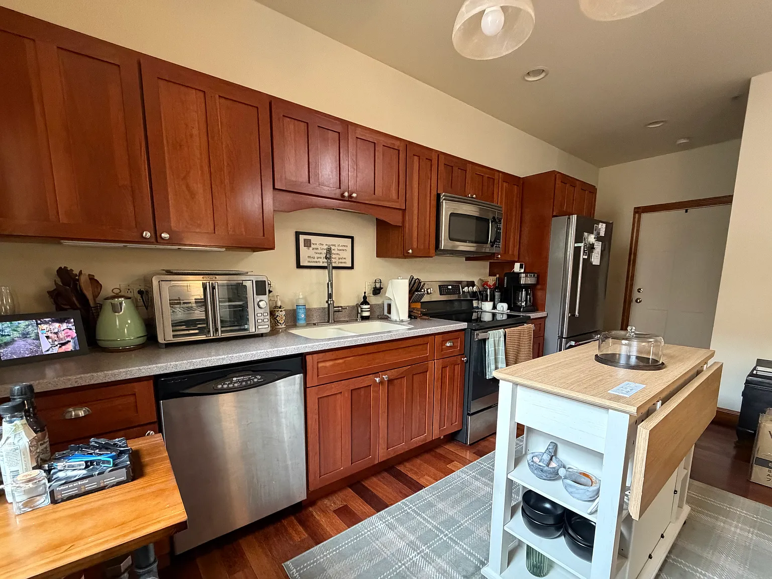1 bed, 750 sqft, $1,950 — Photo 3
