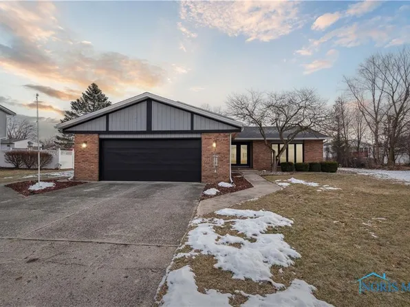 204 Indiana Dr, Bryan, OH 43506