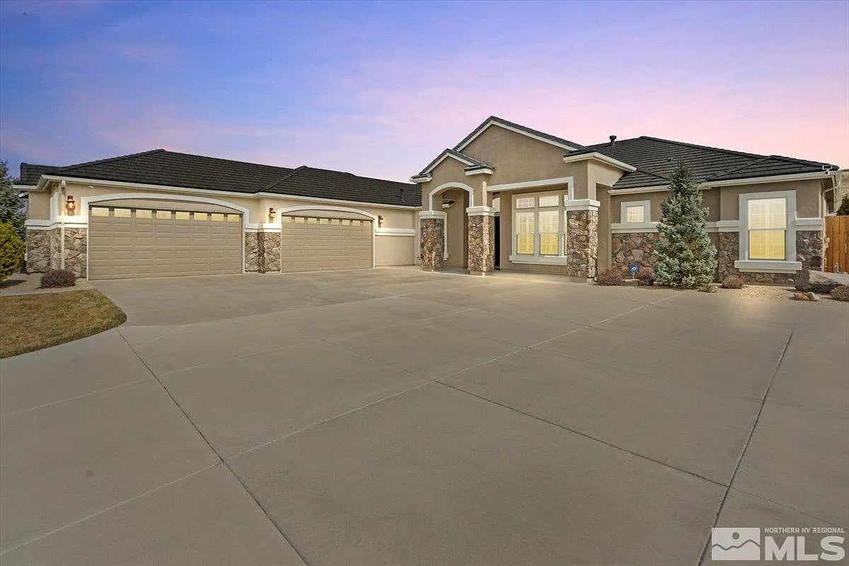 7959 Orange Plains Dr photo 1