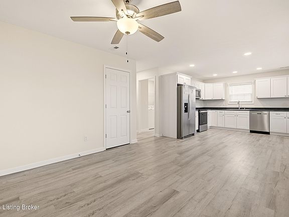 5th image of 212 Chandler St