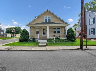 21 Westminster Ave, Hanover, PA 17331