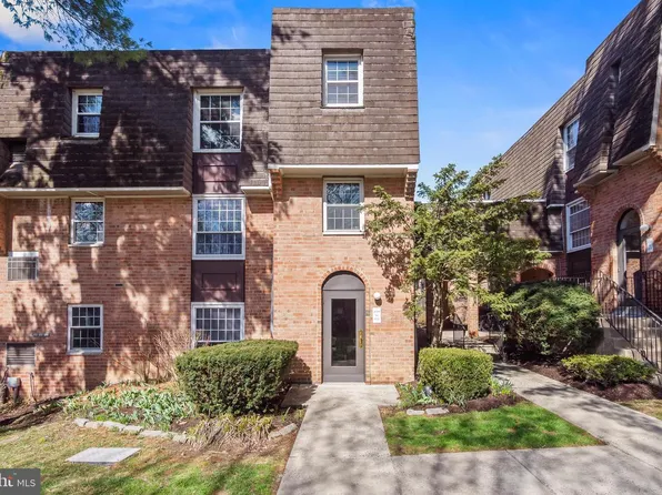 4000 Gypsy Ln Unit 210, Philadelphia, PA 19129