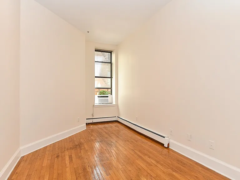 1115 Willow Ave #108 — Photo 12