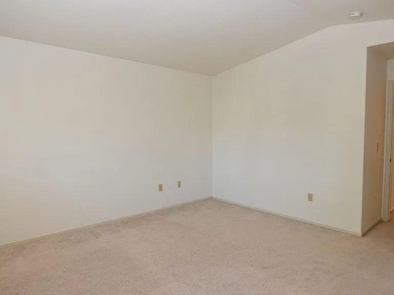 1105 Vista Pointe Cir — Photo 15