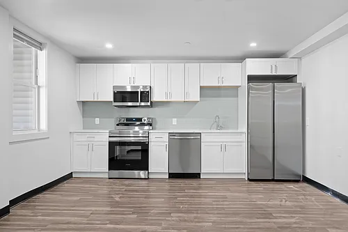 158 Pleasant St #2 Photo 1
