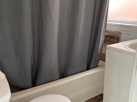 5th image of 5138 Hunter Ave #2