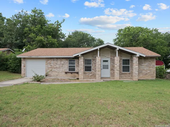 7513 MOUNTAIN OAK TRL, Live Oak, TX 78233