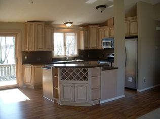 3661 Hendricks Dr NW, Maple Lake, MN 55358