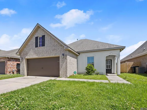 1045 Gentle Wind Dr, Zachary, LA 70820