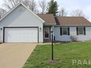 815 W Cedar Point Ct, Peoria, IL