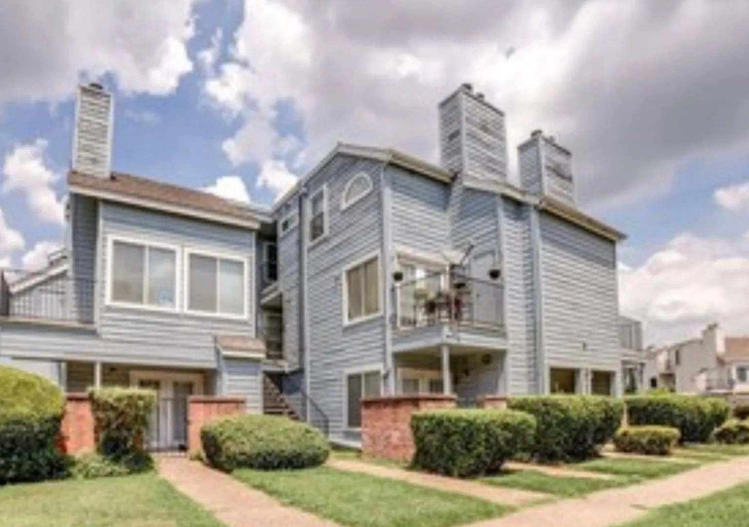 2 bedroom 2 full bath loft condo, washer and dryer included — Photo 1