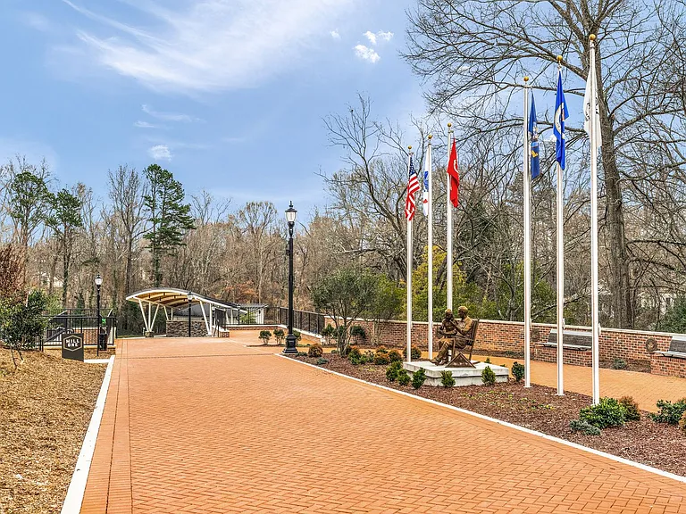 Mill One Apartments — Photo 21