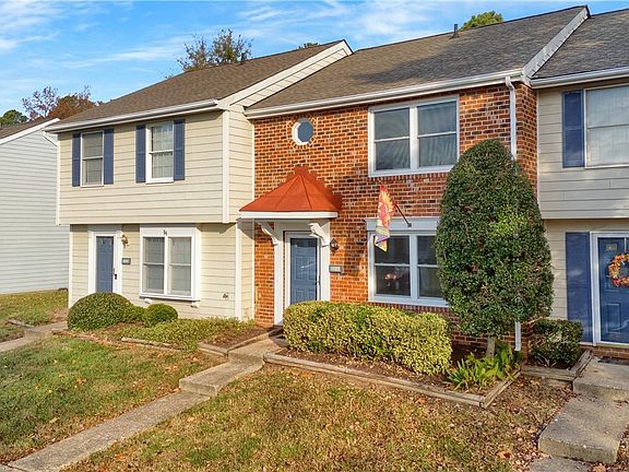 3rd image of 9713 Candace Ct
