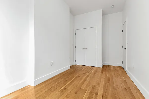Rented by REAL New York | media 6