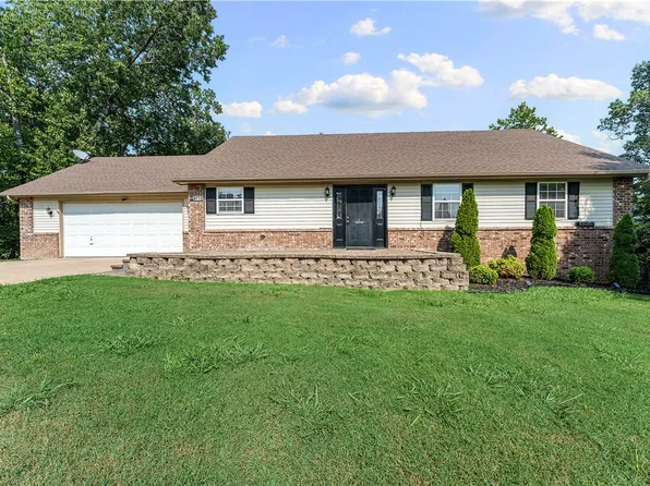 8772 Pageant Dr, Rogers, AR 72756