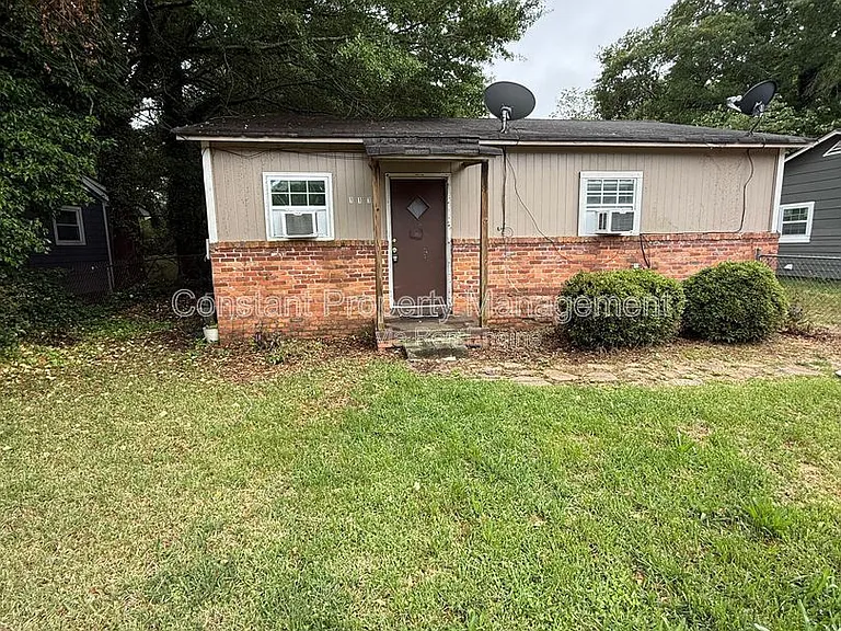 1110 Dewey St — Photo 1