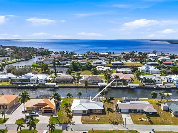 133 Colonial St SE, Pt Charlotte, FL 33952