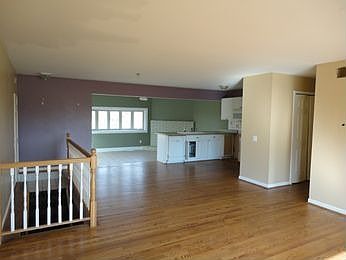 4th image of 358 Taras Dr