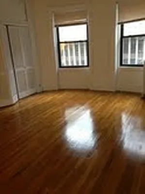 Rented by Elinor Taasa, LREB | media 11