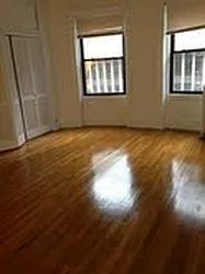 Rented by Elinor Taasa, LREB