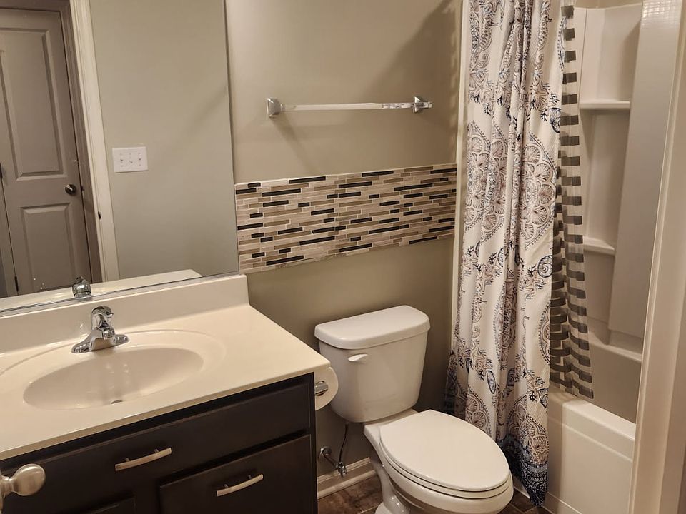 1st image of 149 Goldenrod Dr