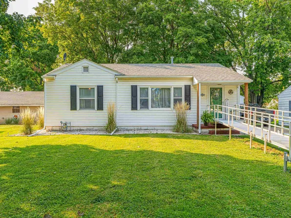1609 N Kankakee St, Lincoln, IL 62656