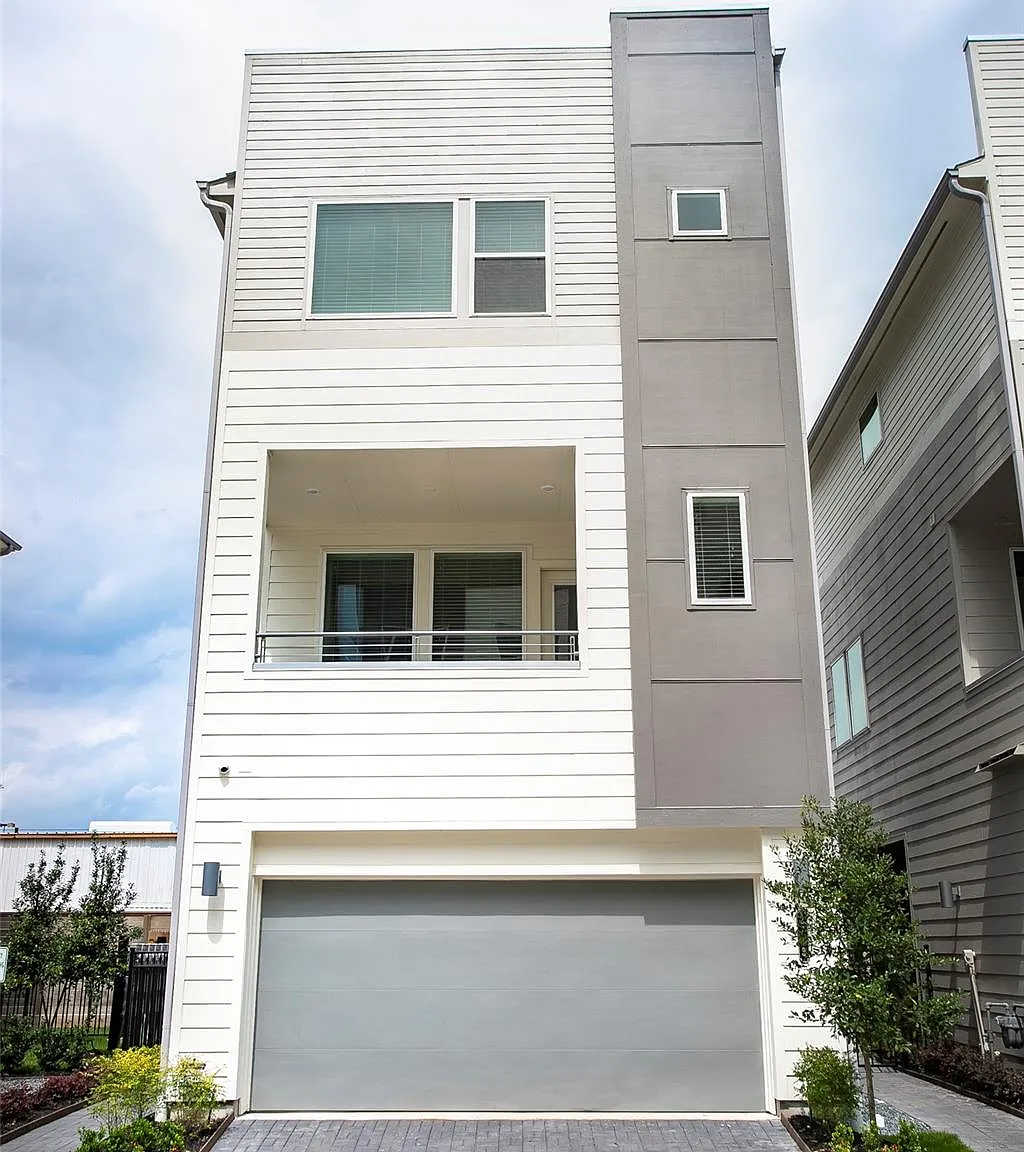 3 bed, 3.5 bath, 2087 sqft, $3,000 — Photo 1