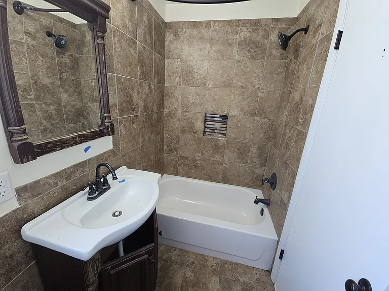 13 Regina Dr — Photo 27
