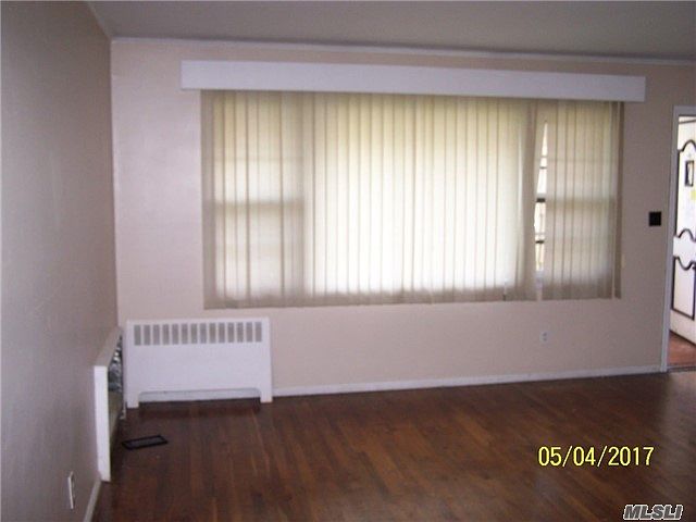 2nd image of 209 Baldwin Pl