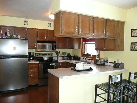 Stainless steel appliances stay