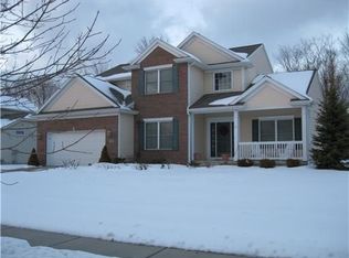 2174 Burcham Dr, East Lansing, MI 48823