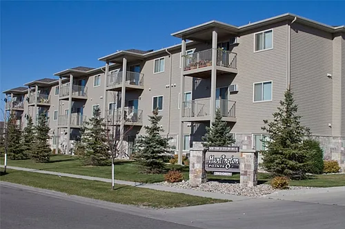 Huntington Pointe III Photo 1