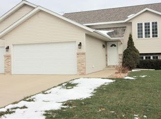 536 Grayhawk Dr, Mankato, MN 56001