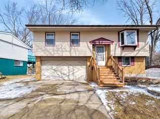 610 E Streamwood Blvd, Streamwood, IL