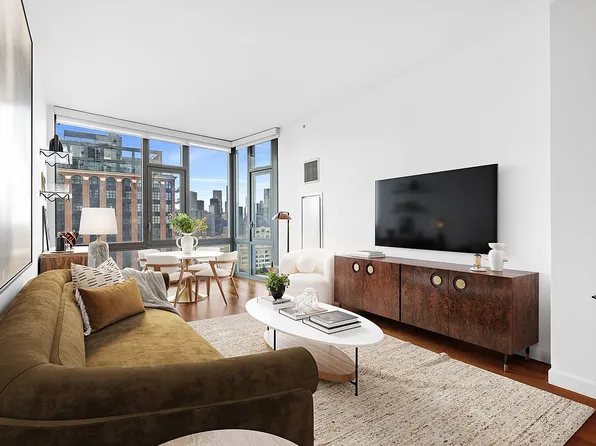 100 Jay St APT 25J, Brooklyn, NY 11201