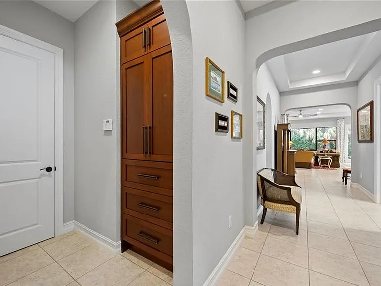 9244 Glenforest Dr — Photo 18